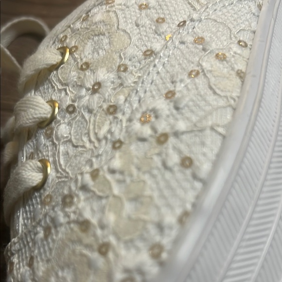 NWOT Keds Women's White Lace Sneakers size 11 - Picture 3 of 6
